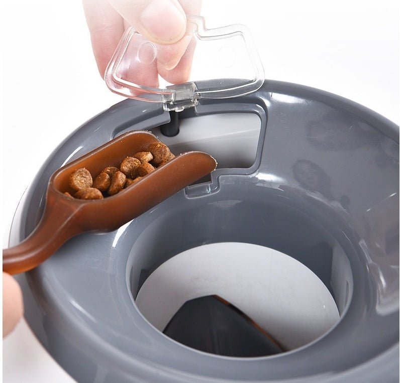 FetchFeeder™ – De Slimme Voerautomaat met Ballenwerper! - Wooftopia